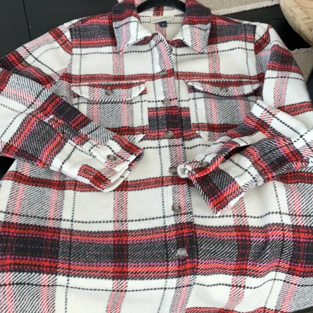 Universal Thread Shacket - Picture 2 of 11